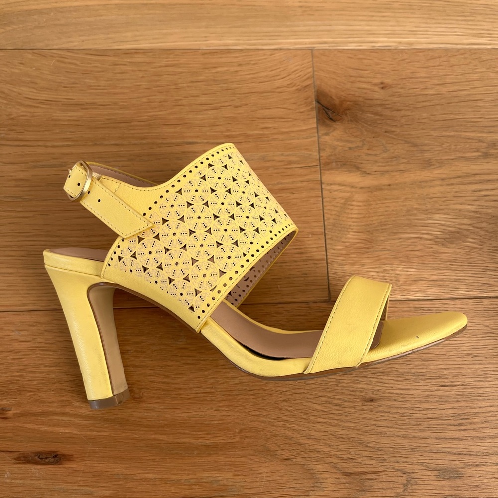 Kelly & Katie Yellow Heels